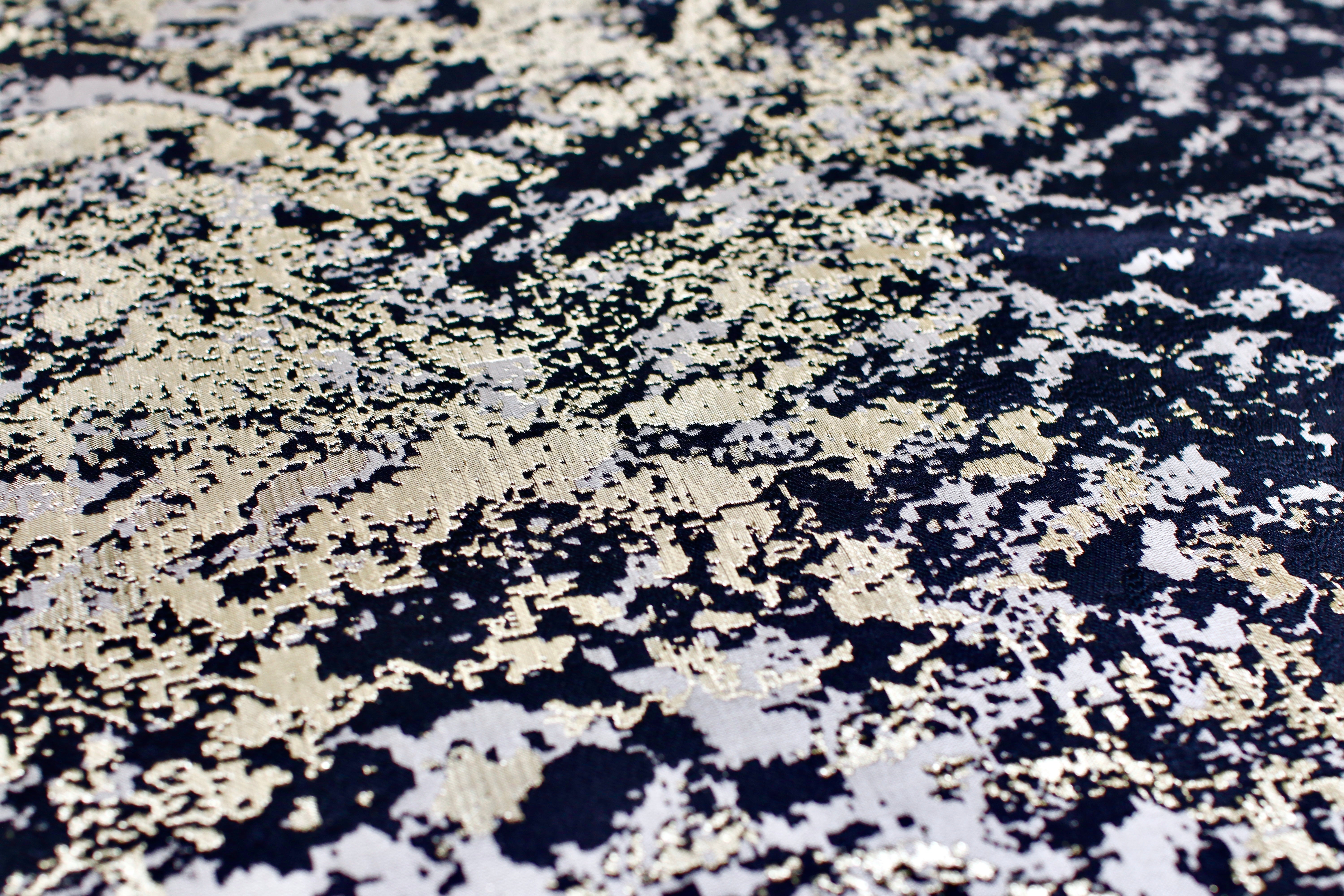 BROCADE PAINT SPLATTER PATTERN