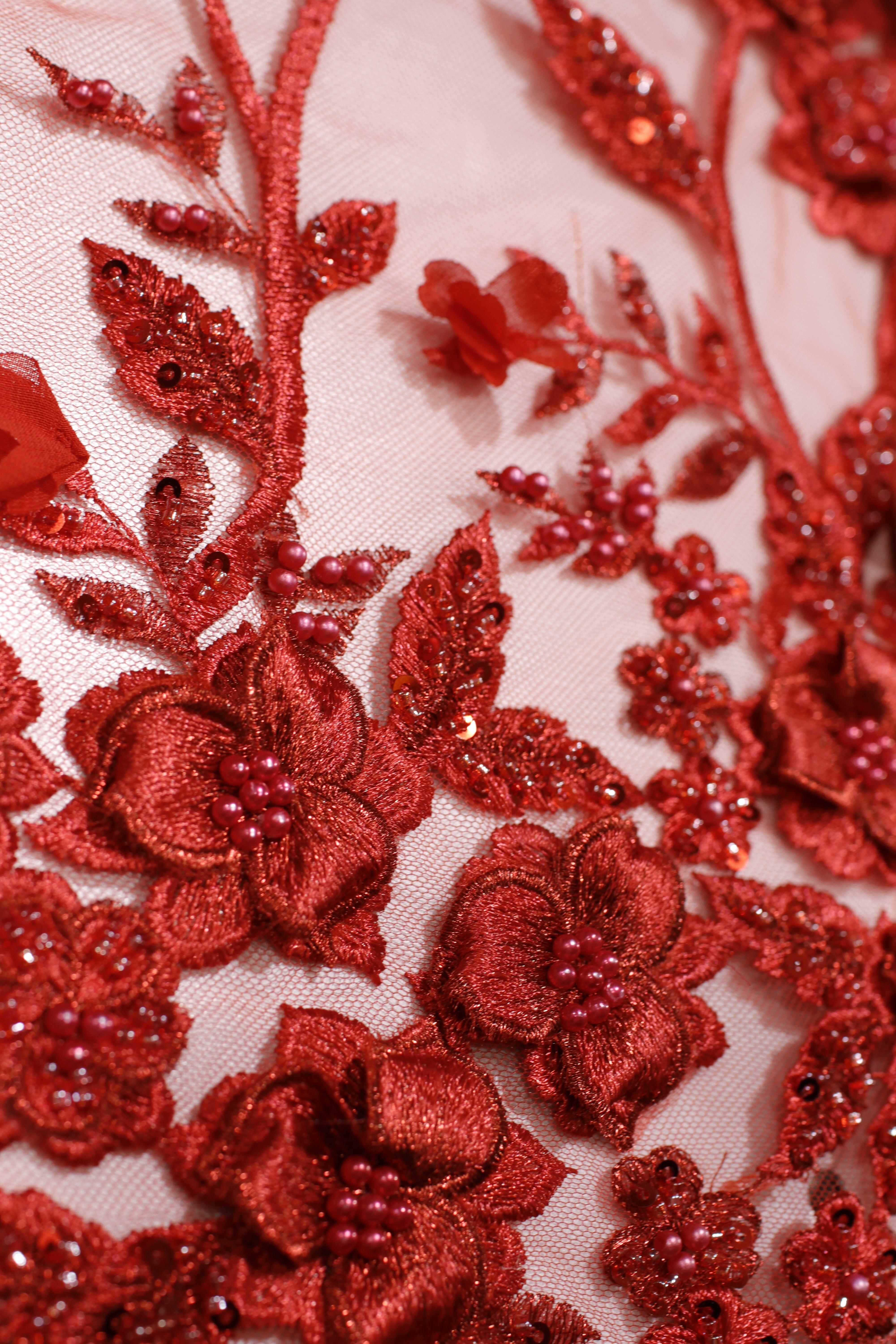 3D LACE FLORAL EXTRAVAGANCE